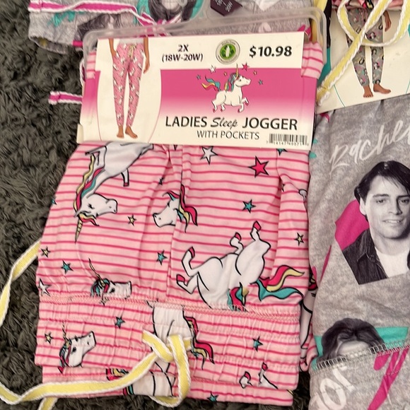 Ladies, joggers brand new multiple sizes pajamas - Picture 2 of 5